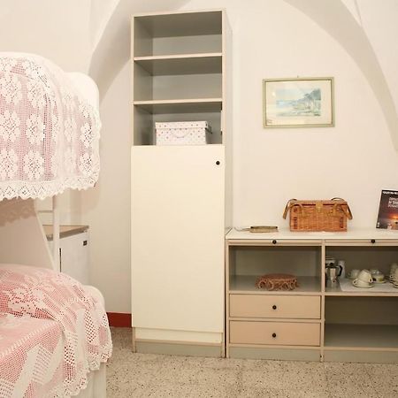 La Torre Antica Dimora Apartment Giuggianello Bagian luar foto