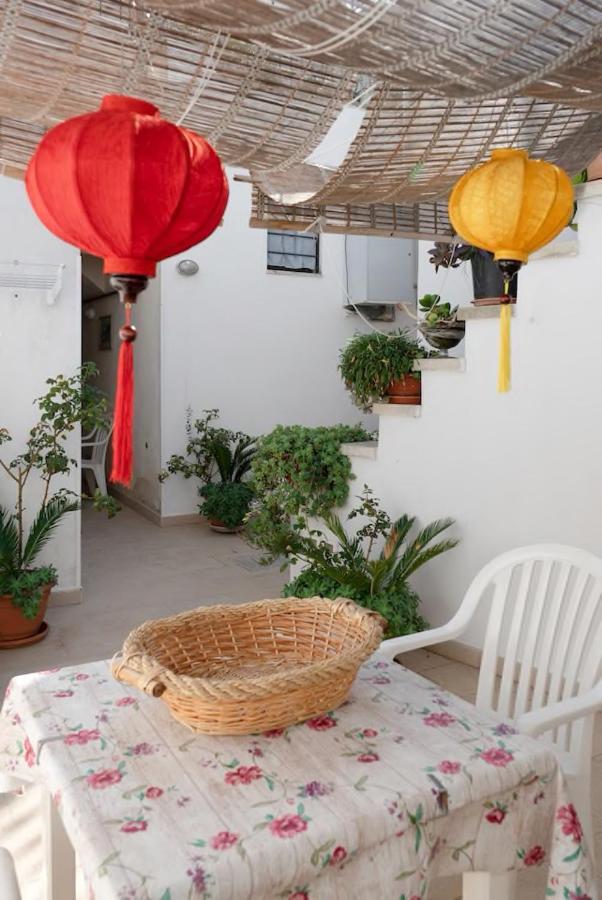 La Torre Antica Dimora Apartment Giuggianello Bagian luar foto